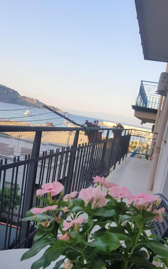 B&B La Costa Di Naxos 지아르디니낙소스 외부 사진