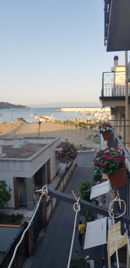 B&B La Costa Di Naxos 지아르디니낙소스 외부 사진